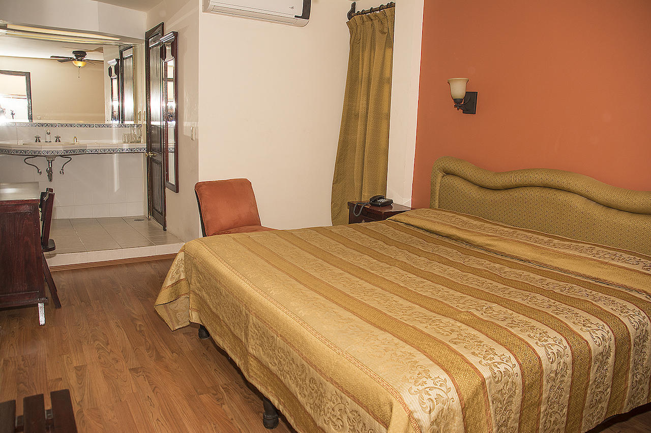 Hotel Roma Durango Δωμάτιο φωτογραφία